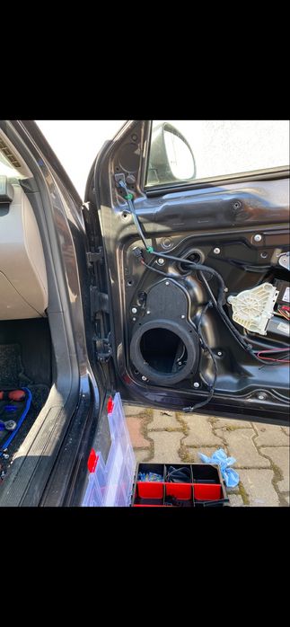 Electrician Auto ,Montez Amplificator, Subwoofer, Casetofon,Navigatie
