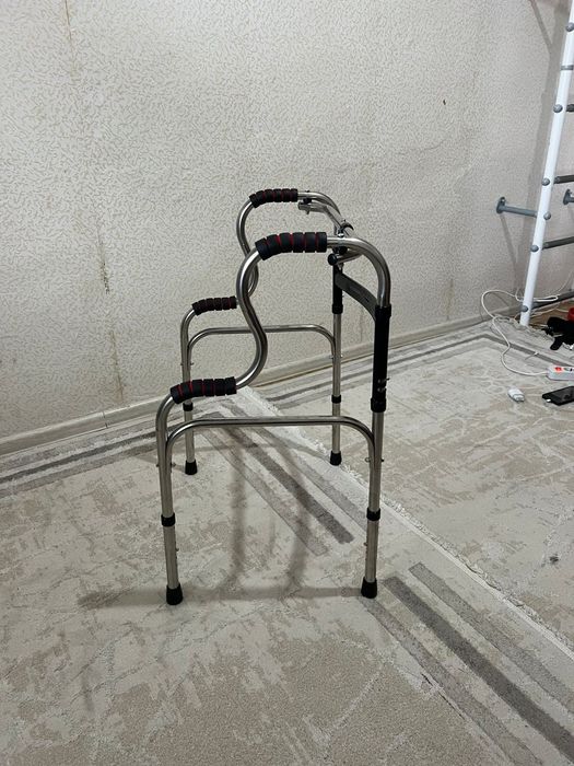 Ходунок для взрослых