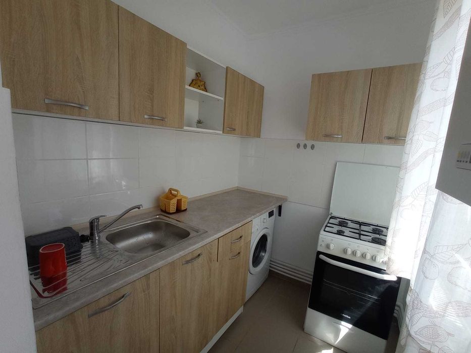 Inchiriez apartament 2 camere