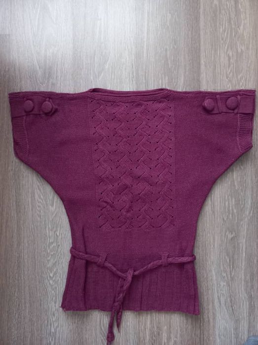 Продавам дамски пуловери