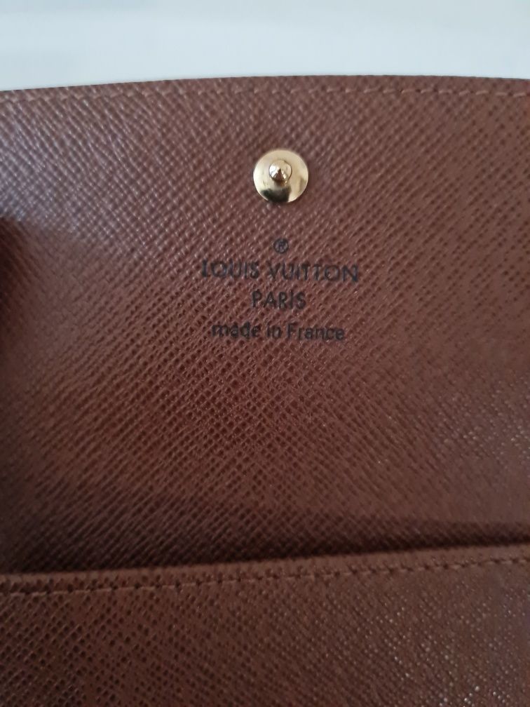 Оригинален портфейл на Louis Vuitton