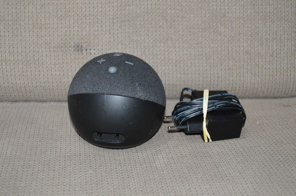 Boxa inteligenta Amazon Echo Dot generatia 4 Alexa