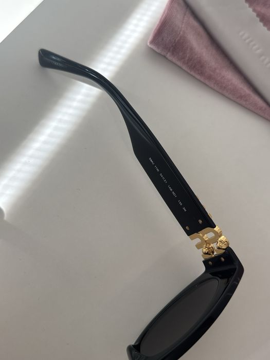 Ochelari de soare Miu Miu