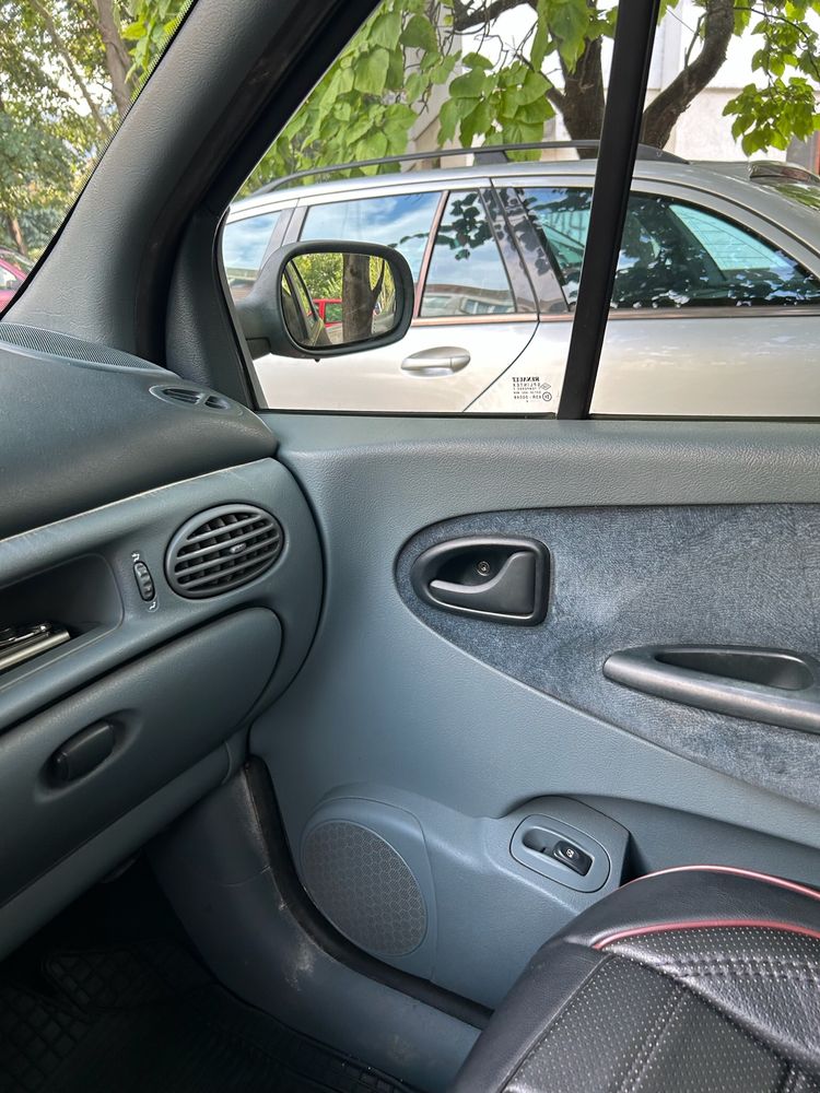 Renault Megane Scenic