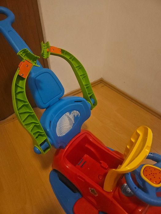 Masinuta Ride-On 4 in 1 Dolu Step Car Rosu pentru copii intre 1-3 ani