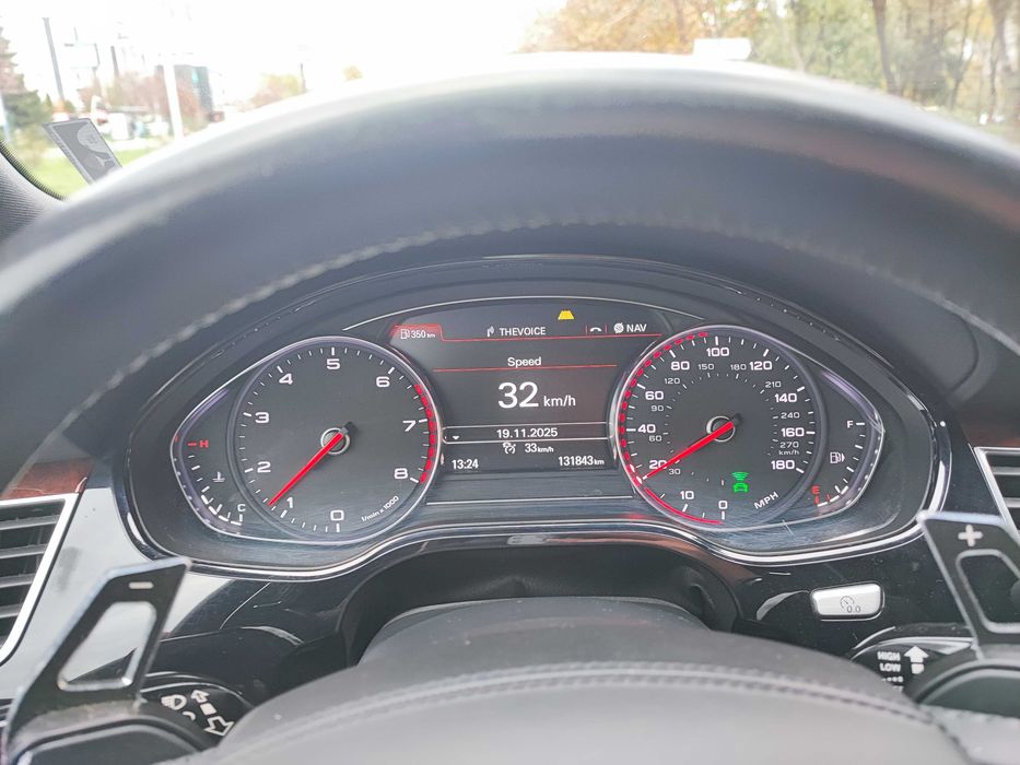 Audi A8 Long S8 Panorama