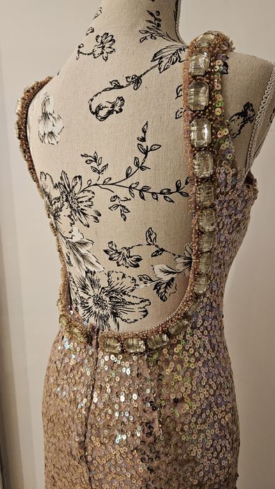 Rochie eleganta de seara din paiete cameleon cu spatele gol