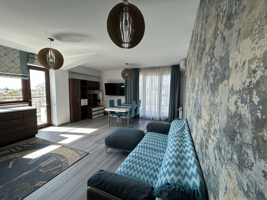 Inchiriez apartament tip penthouse in Otopeni