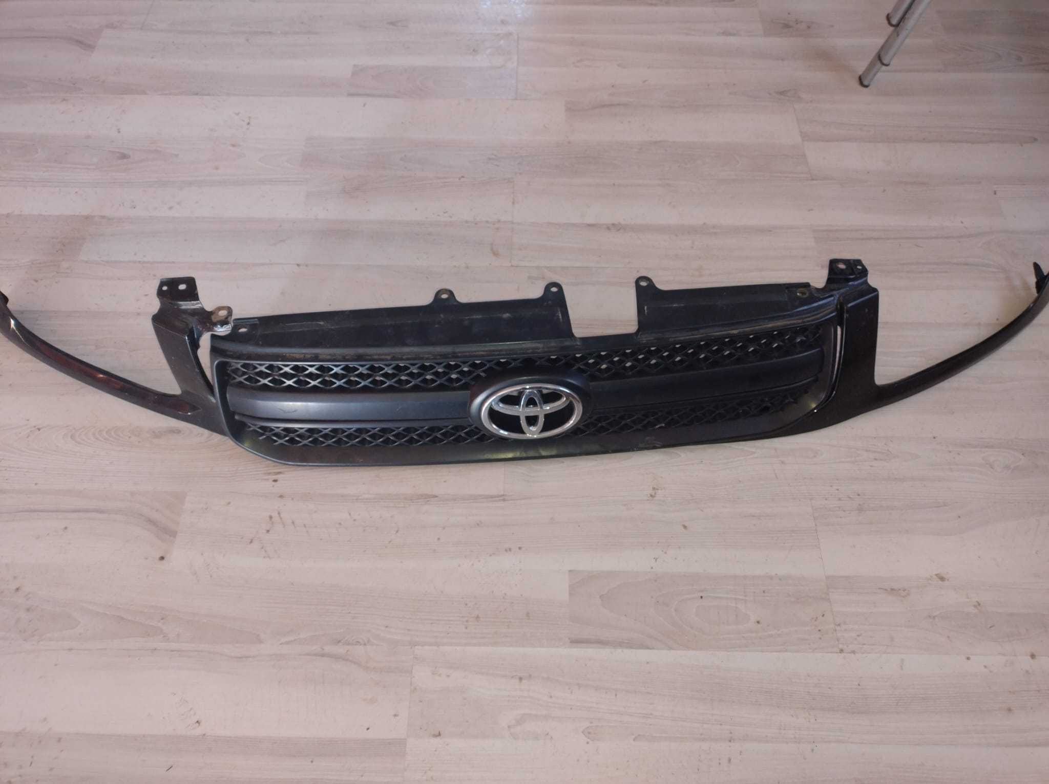 grila fata toyota rav 4 2003-