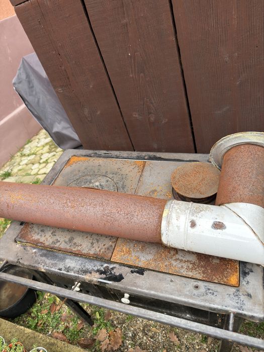 Vand soba cu plita 300 !!! LEI