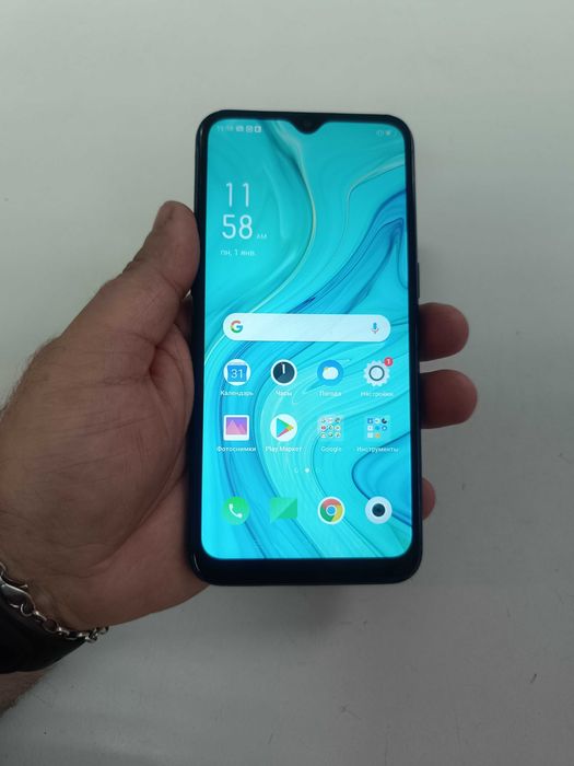 Продам смартфон Oppo A1k целый без трещин, все работает