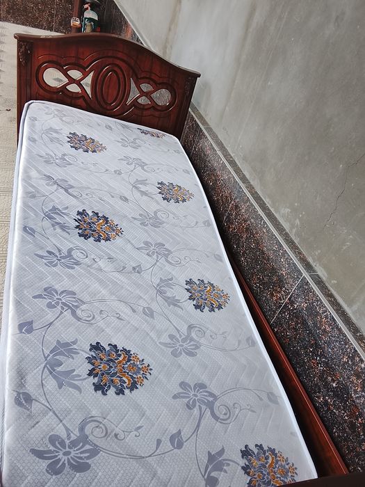 Кровать одна спальня