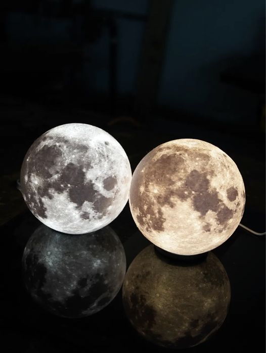 Лунна нощна лампа