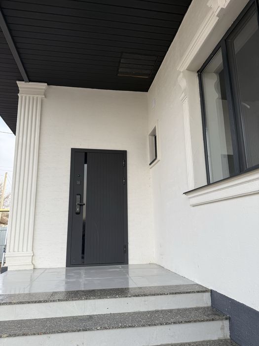 Продам новый дом в центре города Каскелена