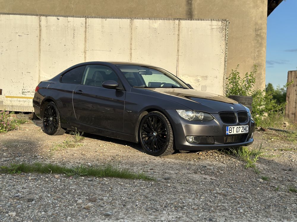 Bmw e92 320D manual
