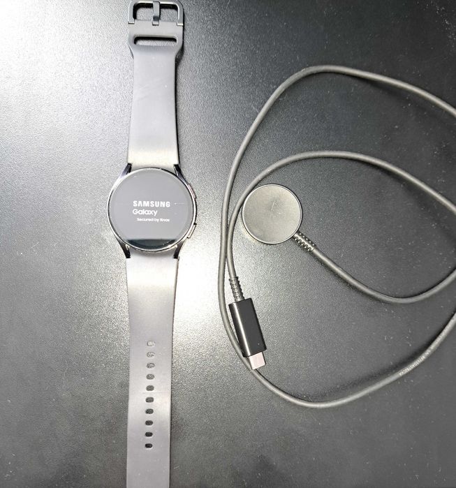 Samsung Galaxy Watch 6 LTE 40mm Graphite – Смарт часовник, гаранция