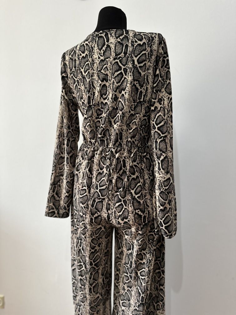 Salopetă cu animal print