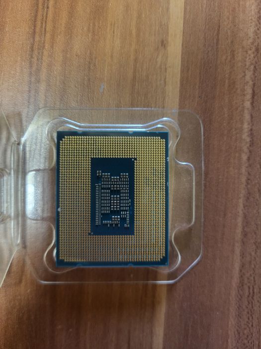 Procesor intel core i5 12400f + cooler stock