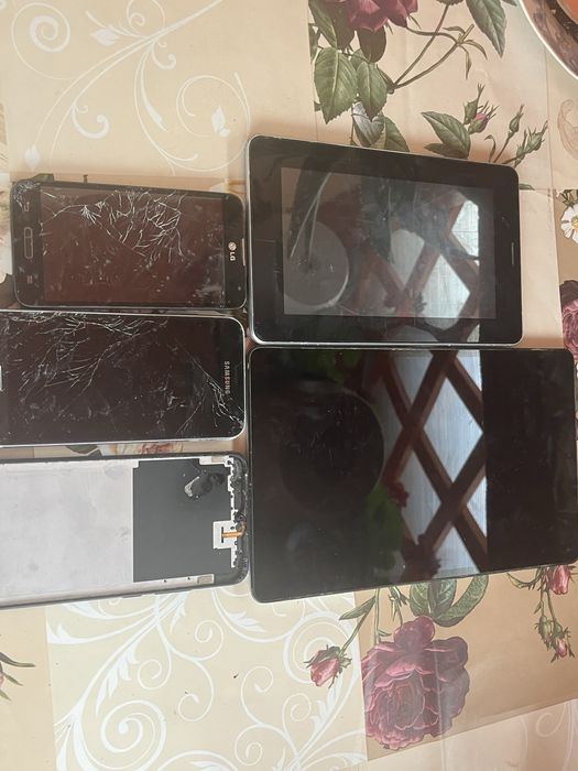 Tablete si tel pentru piese