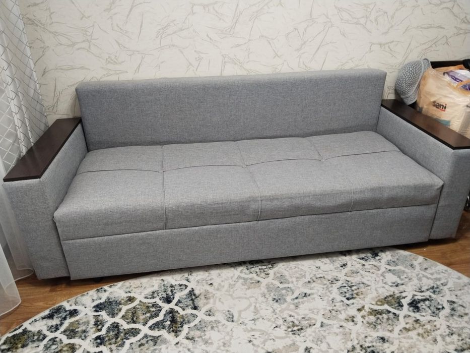 Диван сатылады.Бағасы 50000