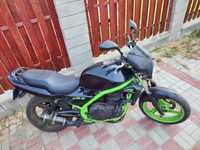 Motocicleta Kawasaki E500