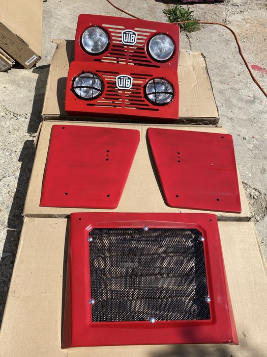 grila masca cu faruri rotunde pentru 445 550 640