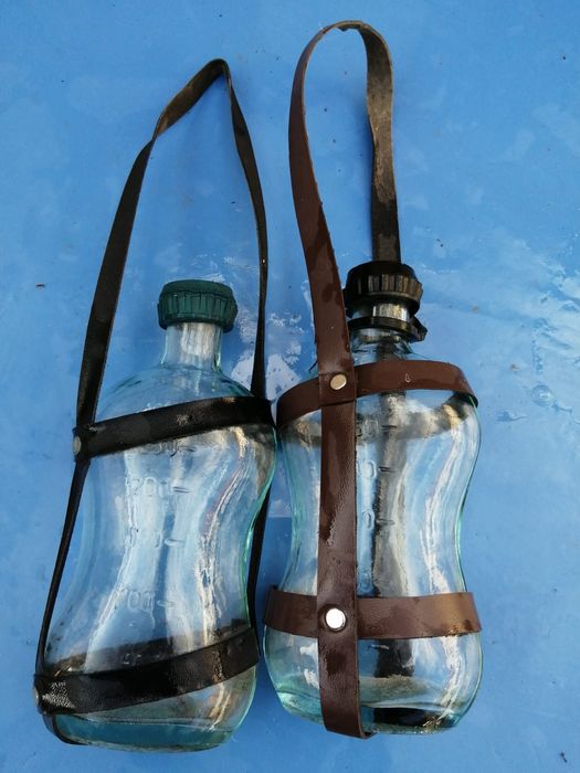 Sticla medicinala gradata cu dop și curea de piele