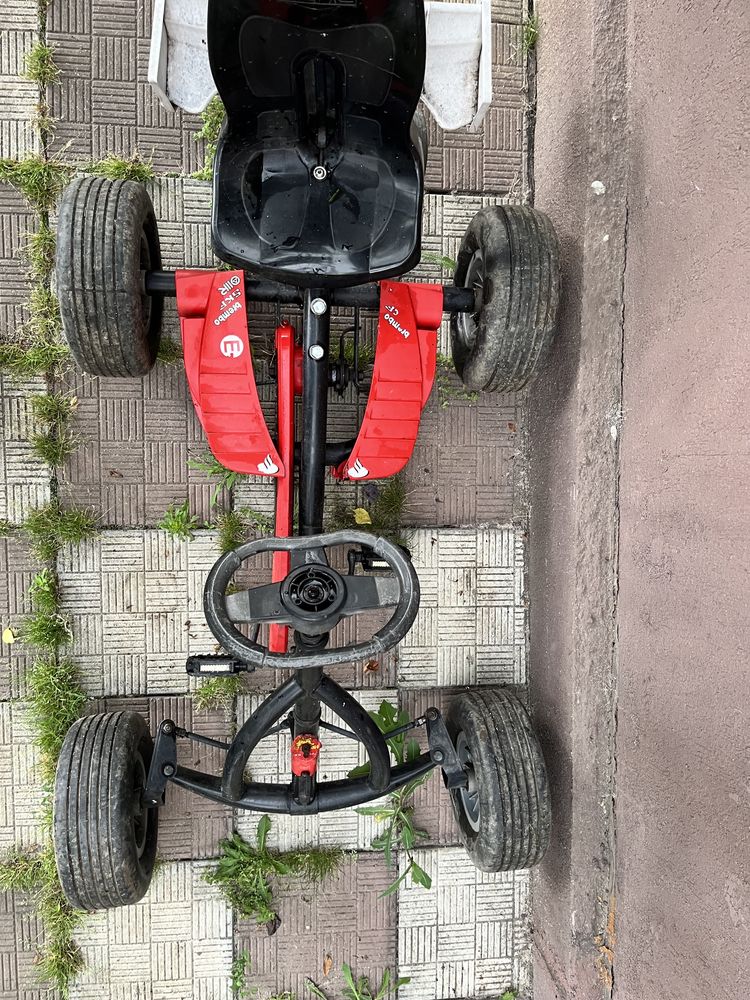 Vand kart cu pedale ORIGINAL FERRARI