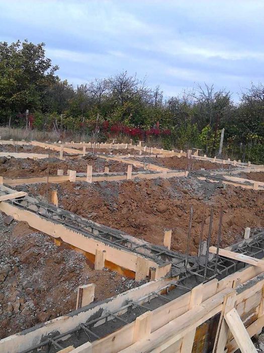 executam CASE LA ROSU