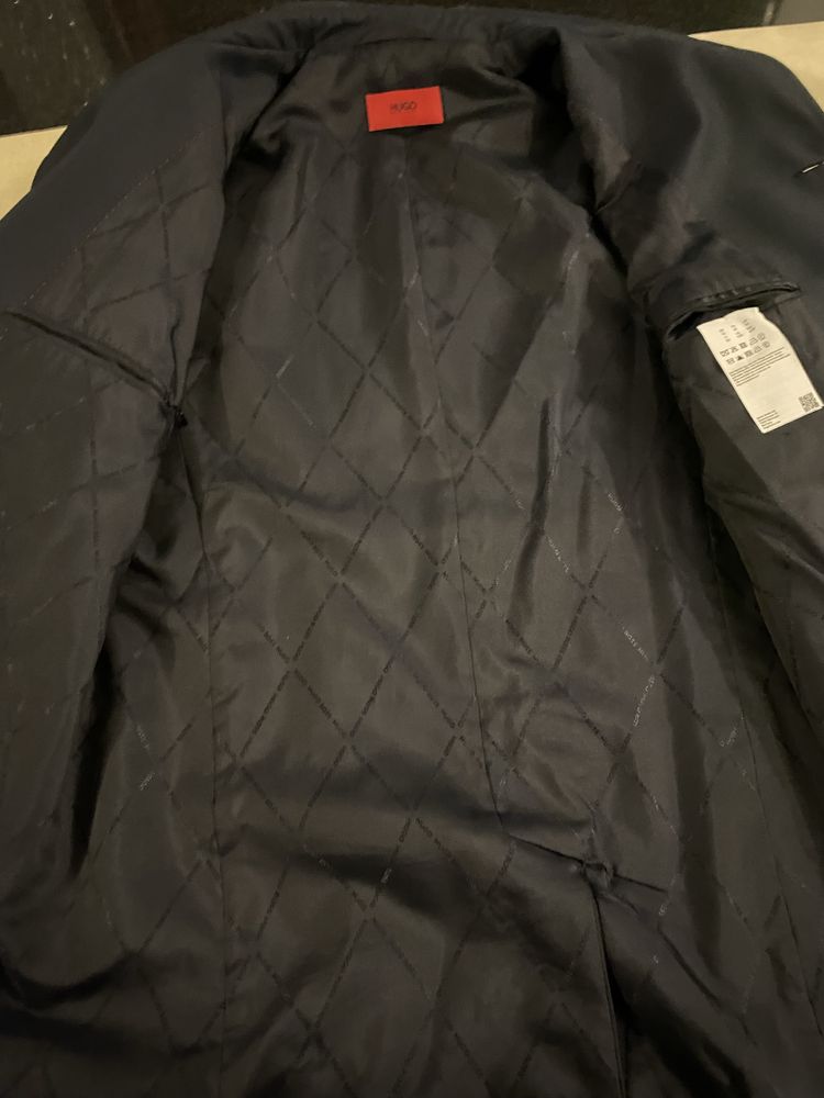 Pardesiu Hugo Boss barbatesc