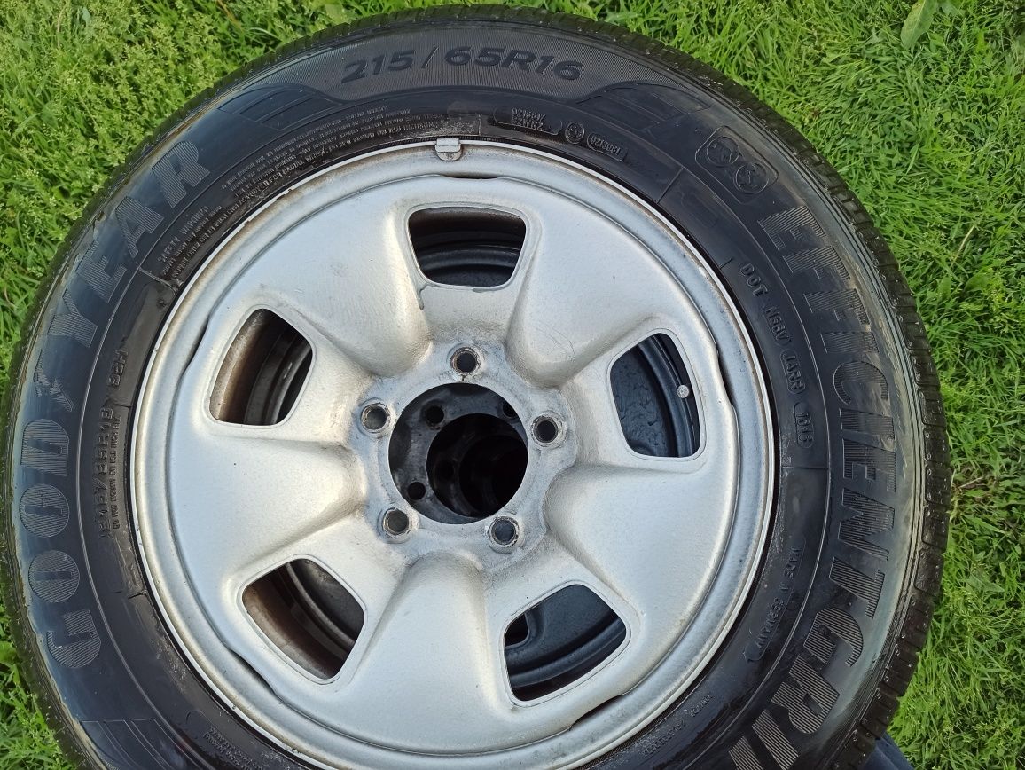 Vând jante cu cauciuri 215/65/R16 și motosapă Ruris cu motor honda