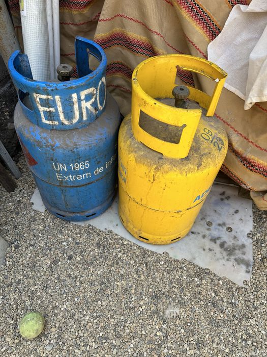 Buteli de aragaz cu guler