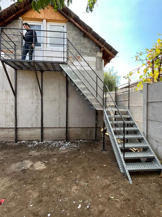 Scari metalice zincate