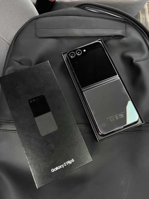 Samsung Galaxy Z Flip 5 / 512gb