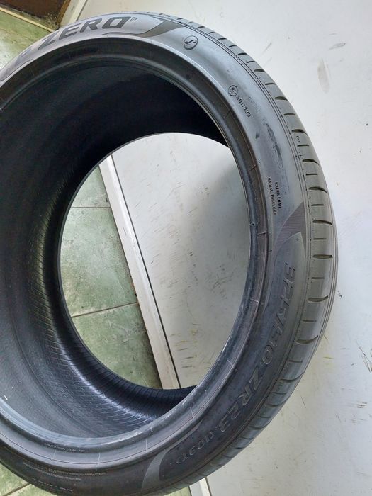 * 2 anvelope 325/30 R23 Pirelli dot 2020
