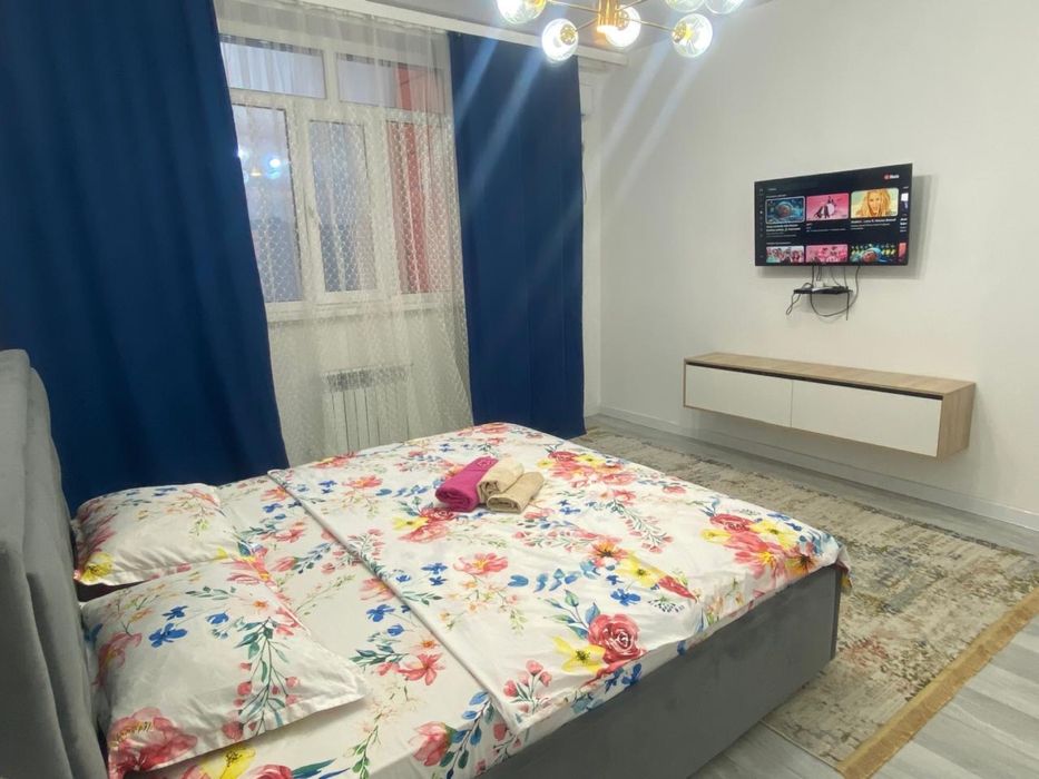 Сдаётся 1 ком квартира в районе нурсая в элитном жк в Абырой.