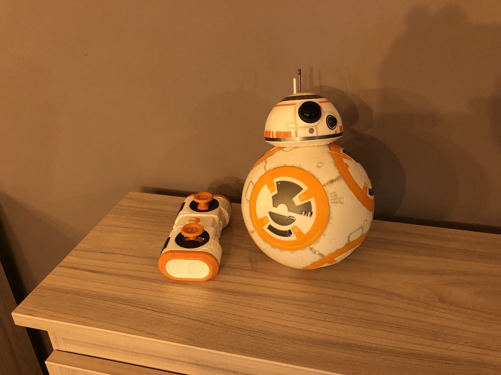 Vand robot BB8 aproape nou