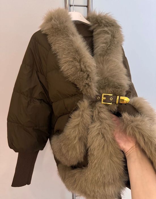 Geacă blană naturală 100% și umplutură din puf