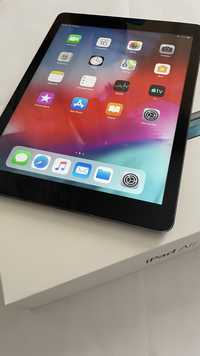 Планшет iPad Air, 64 Гб, SIM