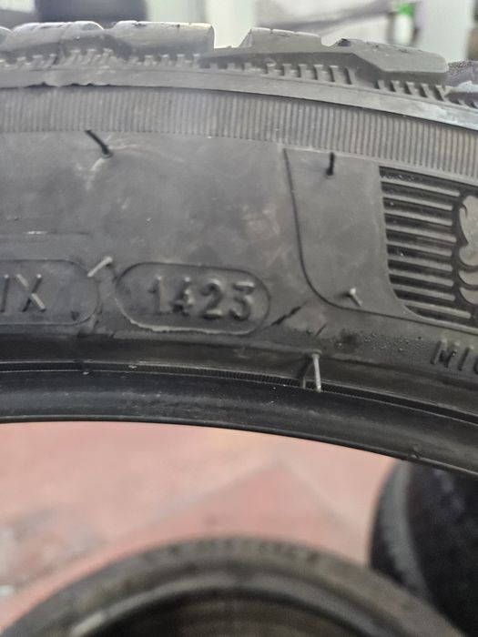 Гуми Спорт Пакет 255/40/21 & 265/40/21