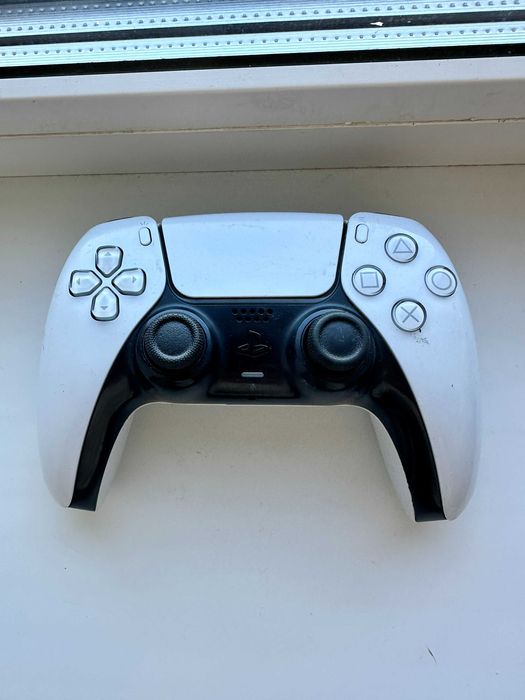 Продам джойстик playstation 5