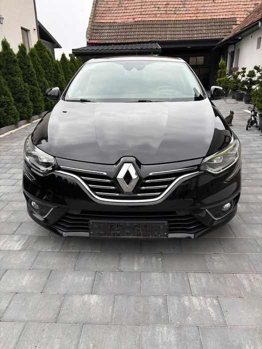 Renault Megane Renault Megane IV 1.6 dci 130 cai BOSE edition