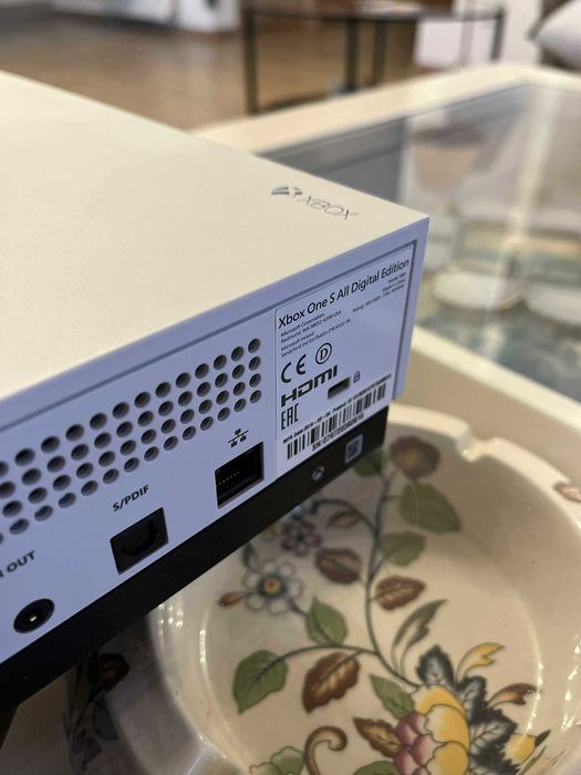 Consola Xbox One S All Digital Edition 1TB