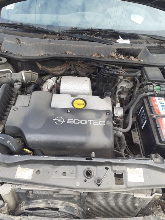 Продавам опел Астра начасти