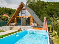 Cabana A-Frame  Nis cu piscina și ciubar ATENTIE LA ȚEPARI