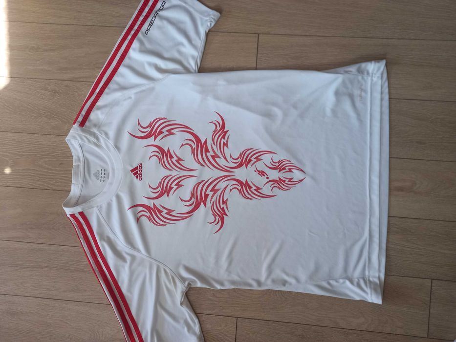 Оригинална тениска Адидас размер Л