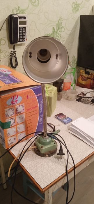 Настольная лампа для различных работ