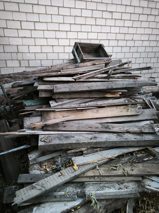 Доски на дрова, отдам даром