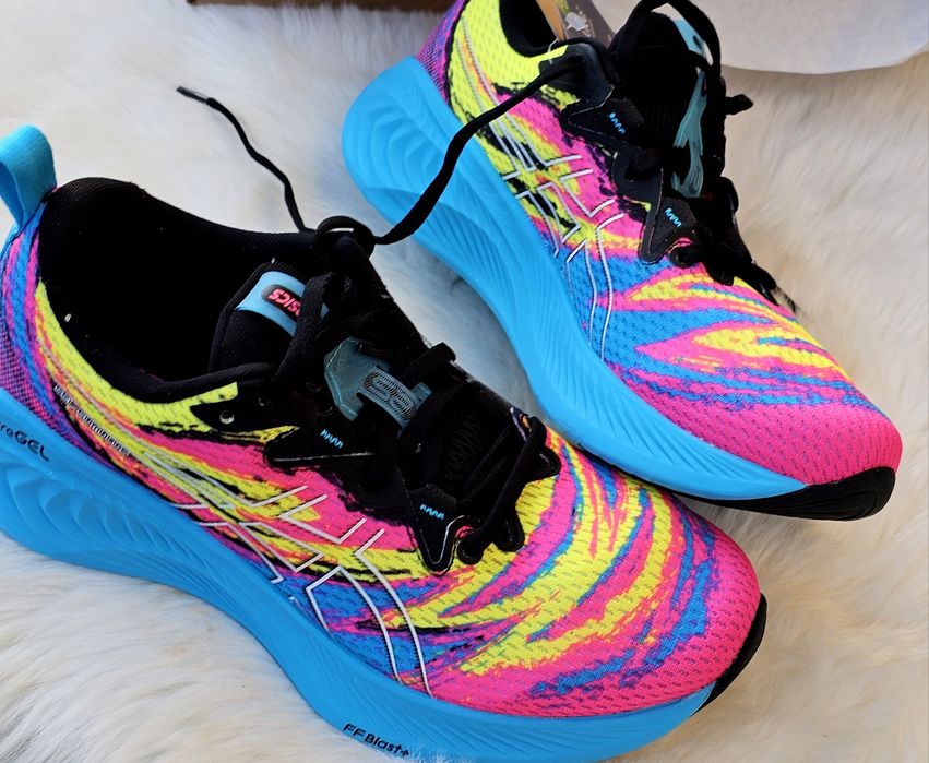 Asics Gel Cumulus 25 оригинални дамски сникърси 39 номер
