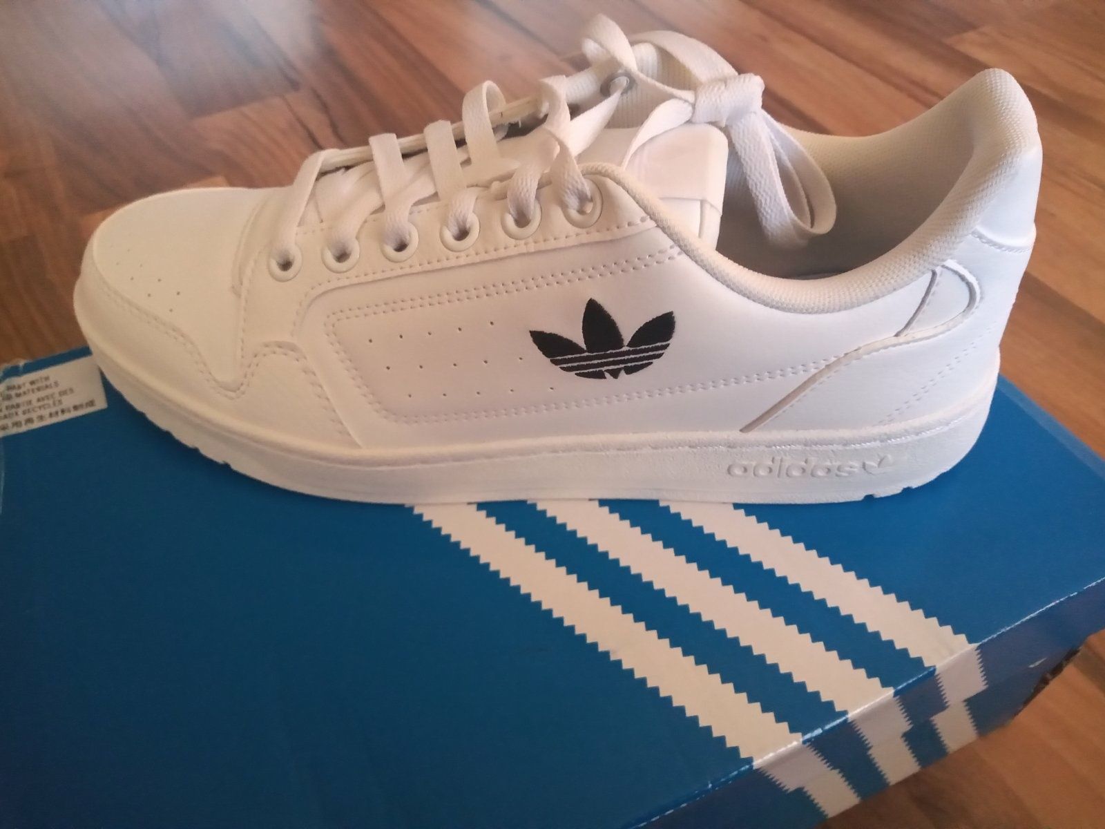 кецове Adidas NY90